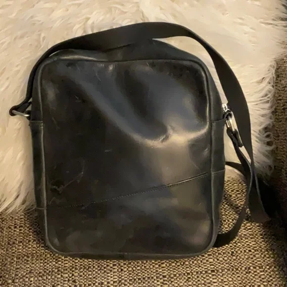 FLY LONDON Black, 100% Leather, Crossbody Bag - Picture 2 of 2